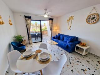 Fairways Club - TEIDE VIEW OASIS - heated pool, family apt - San Miguel de Abona - 5