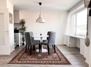 Moderne & helle Wohnung mit Netflix & Bergsicht - Wetzikon - 4