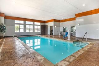 Best Western Plus Coweta's 1st Hotel - Coweta - 3