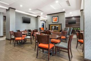 Best Western Plus Coweta's 1st Hotel - Coweta - 2