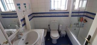 Quarto privado 5 - - 2