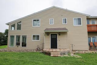 Beautiful home with mountain top views with an EV and NEMA connection!! - Poughkeepsie - 0