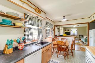 Horses Welcome Marble Falls Home with Grill! - Hasty - 3