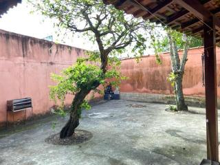 Casa, com área e churrasqueira e uma ampla garagem - 3