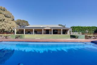 Wildcoast Resort Pool Court - Blairgowrie - 6