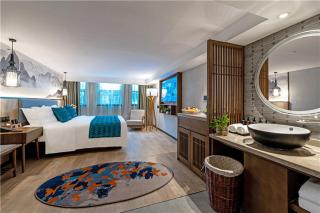 Mehood Lestie, Xiamen Zhongshan Road Pedestrian Street - 6