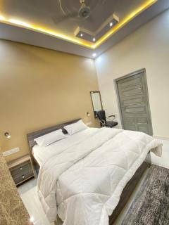 Rudraksha Inn - Varanasi - 6