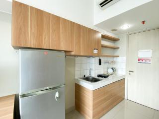 Serene Stay Studio at Springlake Summarecon Bekasi Apartment By Travelio - Bekasi - 4