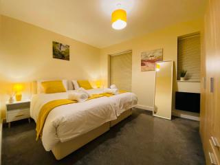 GB Relocations Ltd - Award Winning Merridale Executive Apartment, Free Parking, Free WiFi, Free Netflix - Wolverhampton - 9