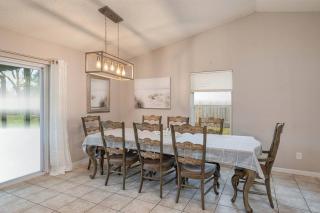 King Bed Suite, Fireside Hot Tub, Gameroom - 8