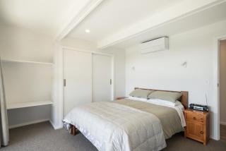 Sunset Shores - Paraparaumu Beach Retreat - 6
