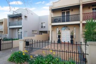 Parkham - CBD, Elegant Townhouse - Wagga Wagga - 9