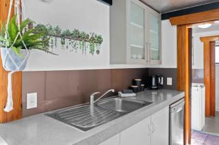Beach Road Charmer - Waihi Beach - 1