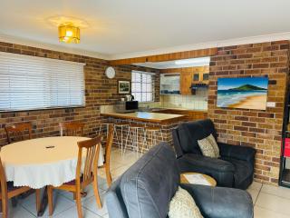 Bronte Court Unit 2 South West Rocks - No Sheets or Towels provided - South West Rocks - 0