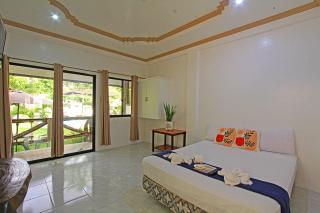 Villa Consolacion Resort - General Luna - 3