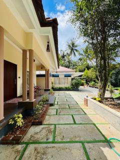 Fab Valley Homestay - Munnar - 6
