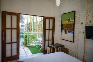 villa Ambarwati - - 5