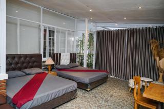 villa Ambarwati - - 7