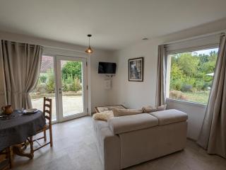 Studio moderne avec terrasse, parking et WIFI - FR-1-653-262 - 2