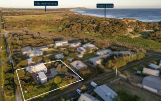Original Beach Retreat - Surf Beach - 9