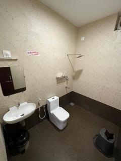 Halfmoon Homestay - Kalyānpur - 4