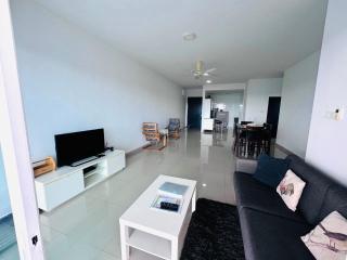 Sandakan Spacious and Comfortable Pool View Condo - Sandakan - 9
