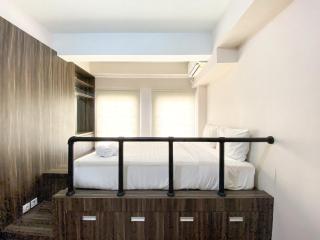 Luxury and Minimalist Studio at Patraland Urbano Apartment By Travelio - Bekasi - 9