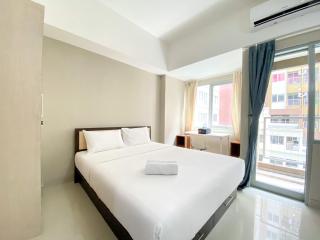 Great Choice Studio Apartment Gateway Park LRT City By Travelio - Bekasi - 9