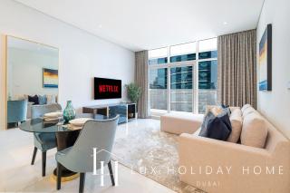 LUX The Bays Edge Canal View Suite - Dubai - 8