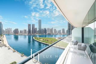 LUX The Bays Edge Canal View Suite - 9
