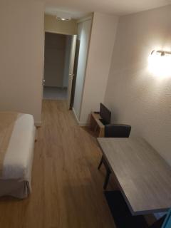 Chez Yves , 200 m du canal , 7 min de Golfech , parking privé et gratuit , rangement vélo fermés - Pommevic - 4