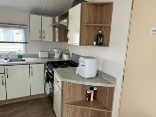 Fantastic 6 Berth Caravan At Haven Skegness Holiday Park Ref 88028Hr - Skegness - 8