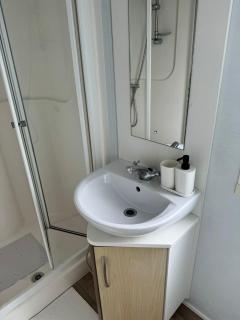 Fantastic 6 Berth Caravan At Haven Skegness Holiday Park Ref 88028Hr - 2