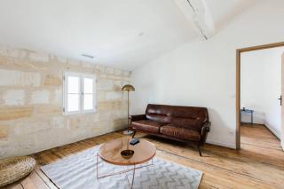 Appartement spacieux et lumineux avec climatisation et belle hauteur sous plafond - Halle 2EME - Castillon-la-Bataille - 0