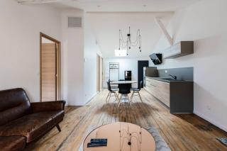 Appartement spacieux et lumineux avec climatisation et belle hauteur sous plafond - Halle 2EME - Castillon-la-Bataille - 5