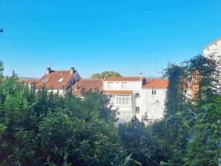 Apartamento renovado cerca zona vieja - Santiago de Compostela - 3