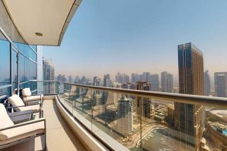 Spacious 1 Bedroom Marina View - Dubai - 5