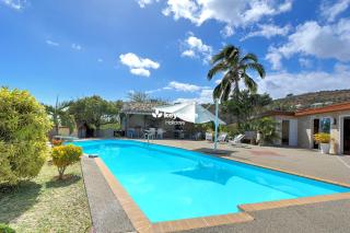 Chez Jab - villa avec piscine partagée - à 2 mins de la plage - Boucan Canot - 3