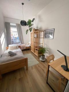 City Apartment Messe Zentral PS4 Workspace - Frankfurt am Main - 9