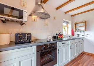 Otter Cottage at West Ashridge - 6