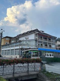 Pensiunea Balea - Cîmpeni - 0