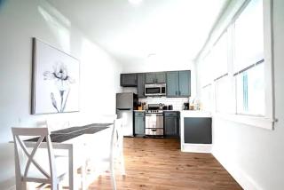The Loft at Gilpin PlaceKing BedTrolley Square! apts - Wilmington - 8