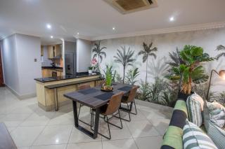 Stay at The Point - Deciduous Dusk - Durban - 3