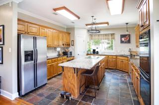 Stunning Riverside Retreat with Private Pool home -  - 1