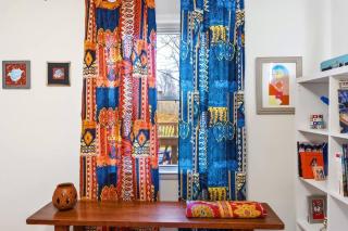 Trendy Bohemian Bungalow, Close to Uptown, Plaza & Noda - 0