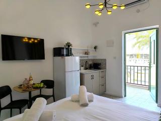 בזלת בוטיק- דירות נופש במרכז טבריה - 2