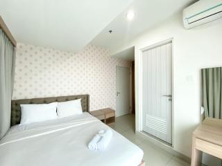 Fancy and Nice 3BR at Grand Kamala Lagoon Apartment By Travelio - 8