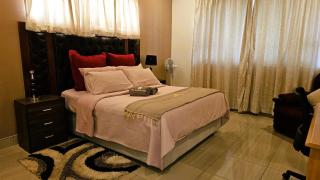 Grey Oak Holiday House - Bulawayo - 3