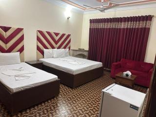Decent Luxury Guest House F-11 - Islamabad - 5