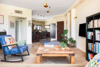 Ramat Hasharon Duplex Rooftop Oasis by Sea N Rent - Ramat HaSharon - 1